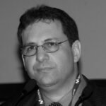 Kevin Mitnick ve Kablolardaki Hayalet: Bir Hacker Nasıl Efsane Oldu?